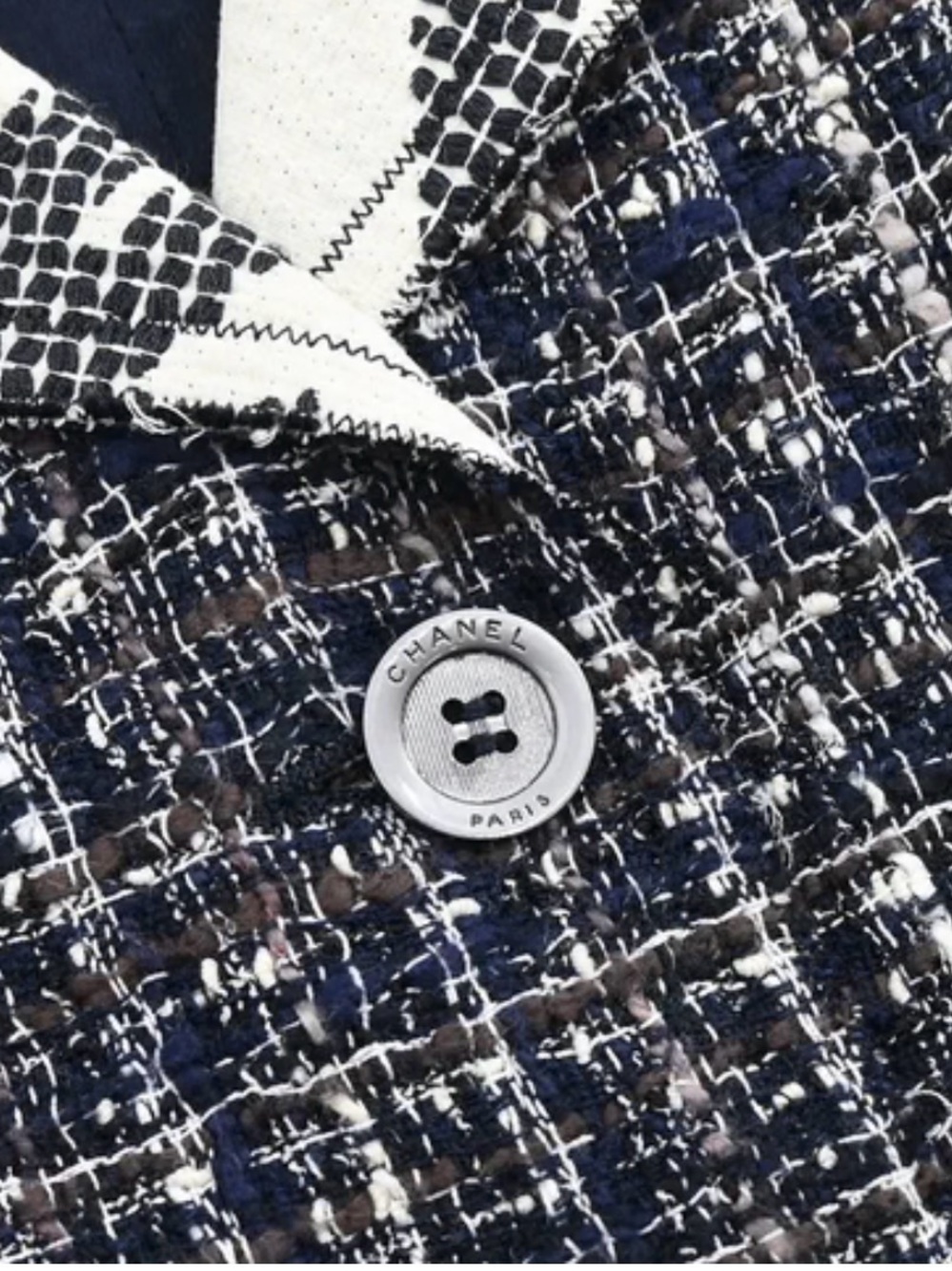 CHANEL Jacket - Picture 4 of 13